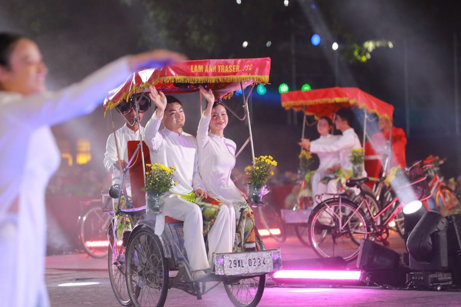 Travel to Hanoi